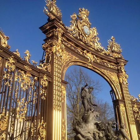De Luxe Place Stanislas Avec Terrasse נאנסי